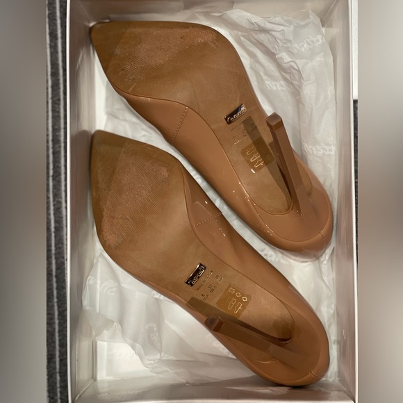 L’Intervalle Renata Camel Patent - Picture 8 of 10